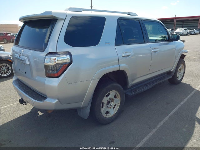 2016 TOYOTA 4RUNNER JTEZU5JR8G5137315 Photo 3