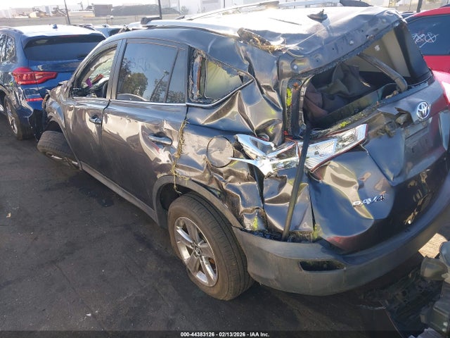 2T3WFREV7FW139838 Toyota Rav4 Xle