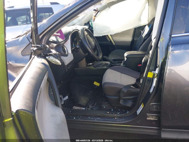 2T3WFREV7FW139838 Toyota Rav4 Xle