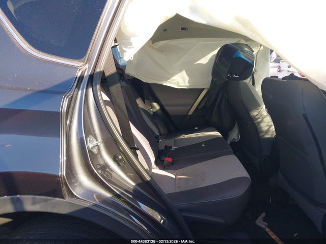 2T3WFREV7FW139838 Toyota Rav4 Xle