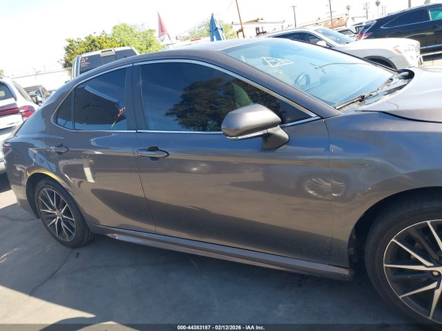 4T1G11AK8PU750570 Toyota CAMRY SE