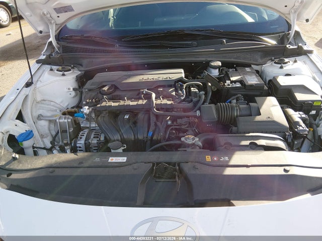 KMHLS4DG4SU018787 Hyundai Elantra Sel Convenience