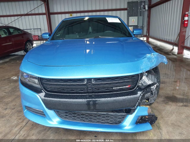 2C3CDXHG4GH133219 Dodge Charger Sxt