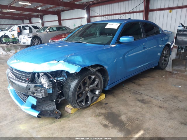 2C3CDXHG4GH133219 Dodge Charger Sxt