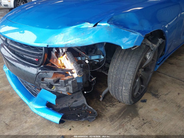 2C3CDXHG4GH133219 Dodge Charger Sxt