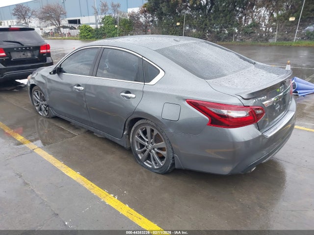 1N4AL3AP5JC296910 Nissan Altima 2.5 Sr