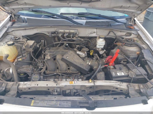 2008 FORD ESCAPE 1FMCU94168KA94972 Photo 9