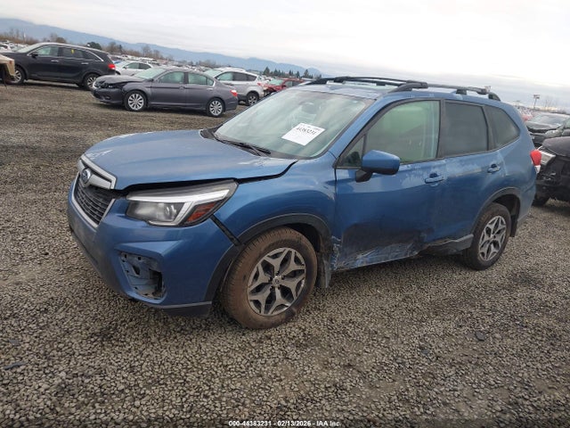 Subaru Forester Premium 2019 JF2SKAEC0KH548677 Image 2