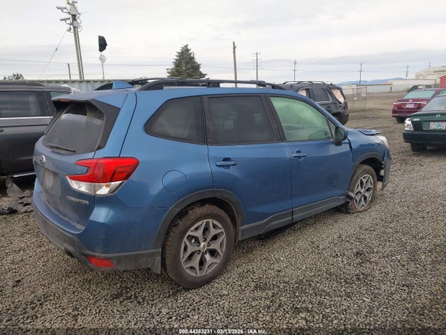 Subaru Forester Premium 2019 JF2SKAEC0KH548677 Image 4