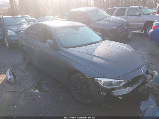 44383257 :رقم المزاد ، WBA8D9G58JNU69271 vin ، 2018 Bmw 330i Xdrive مزاد بيع