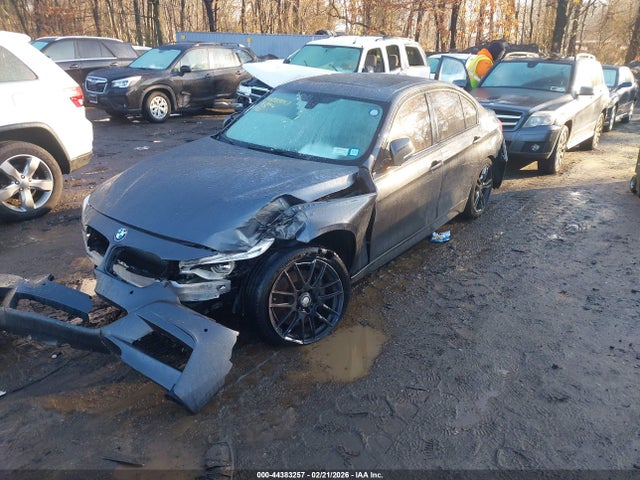 44383257 :رقم المزاد ، WBA8D9G58JNU69271 vin ، 2018 Bmw 330i Xdrive مزاد بيع