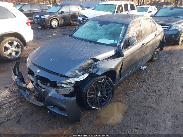 44383257 :رقم المزاد ، WBA8D9G58JNU69271 vin ، 2018 Bmw 330i Xdrive مزاد بيع