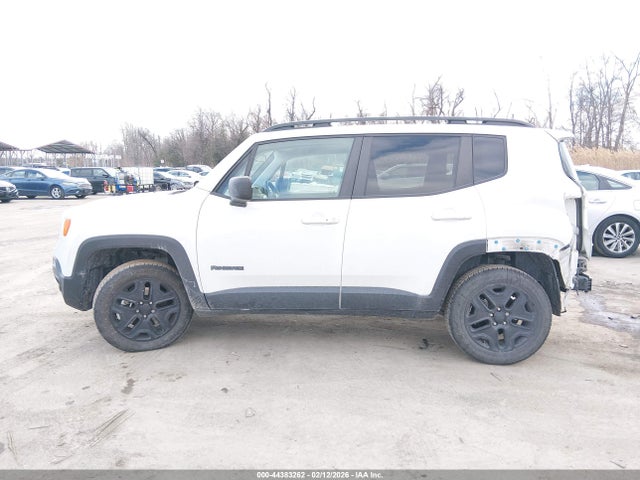 44383262 :رقم المزاد ، ZACNJDAB8MPM66962 vin ، 2021 Jeep Renegade Upland 4x4 مزاد بيع