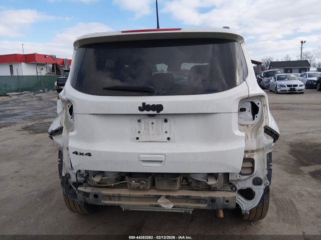 44383262 :رقم المزاد ، ZACNJDAB8MPM66962 vin ، 2021 Jeep Renegade Upland 4x4 مزاد بيع