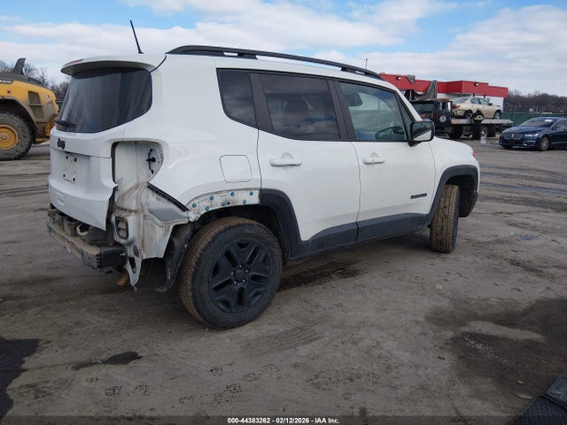44383262 :رقم المزاد ، ZACNJDAB8MPM66962 vin ، 2021 Jeep Renegade Upland 4x4 مزاد بيع