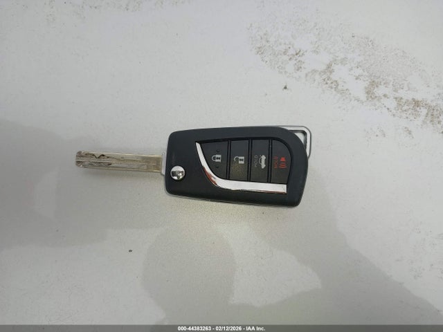 5YFB4MDE6SP359145 Toyota COROLLA LE