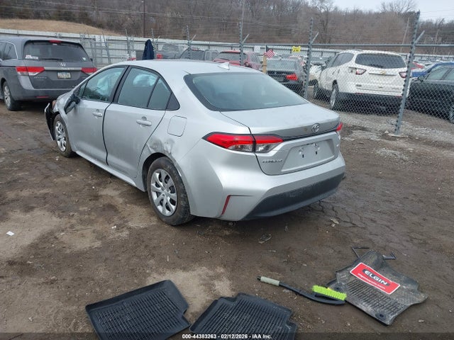 5YFB4MDE6SP359145 Toyota COROLLA LE
