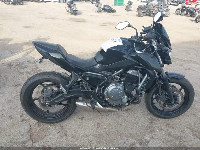 Kawasaki Er650 G 2017 JKAEREG1XHDA01049 Image 11