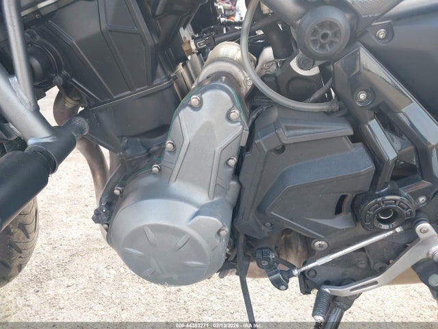 Kawasaki Er650 G 2017 JKAEREG1XHDA01049 Image 8