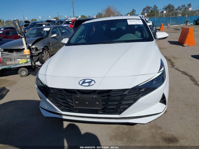 5NPLS4AG1MH003475 Hyundai ELANTRA SEL