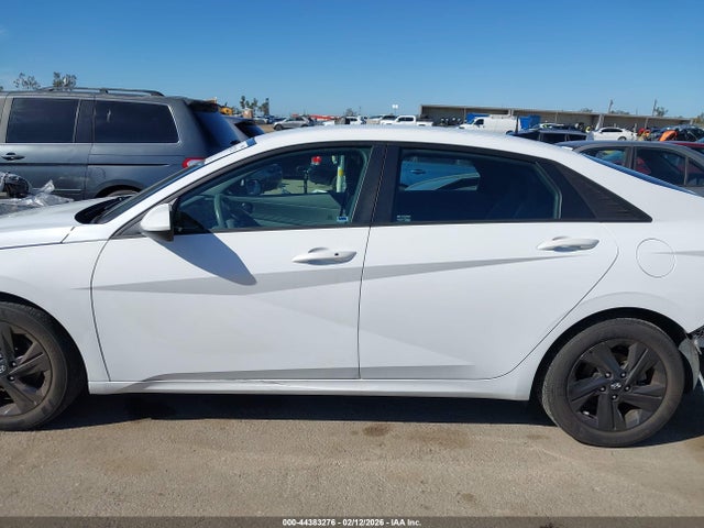 5NPLS4AG1MH003475 Hyundai ELANTRA SEL