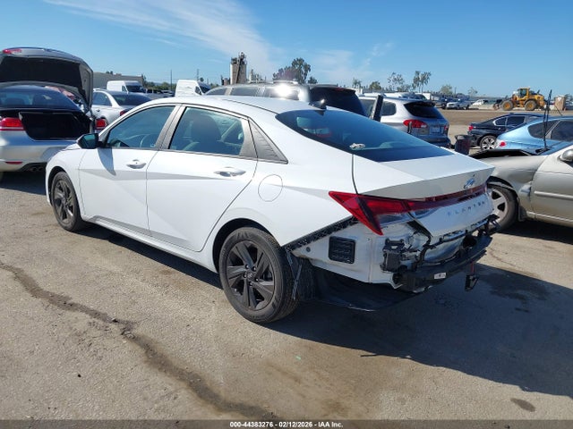 5NPLS4AG1MH003475 Hyundai ELANTRA SEL