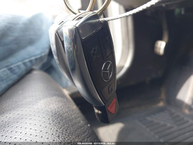 Продажа на аукционе авто 2012 Mercedes-benz C 250 Sport, vin: WDDGF4HB1CA665150, номер лота: 44383308
