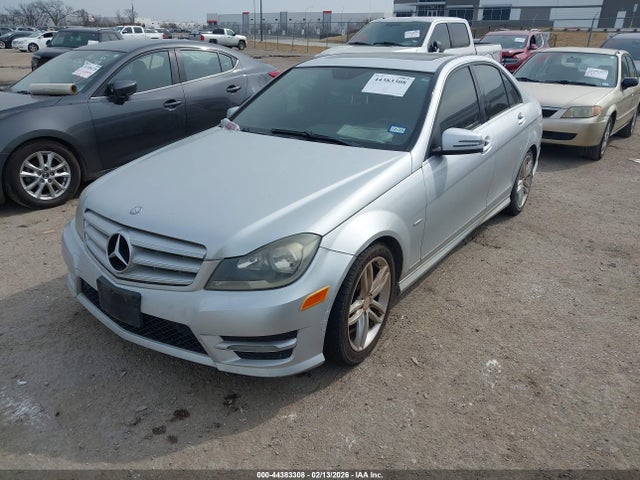 Продажа на аукционе авто 2012 Mercedes-benz C 250 Sport, vin: WDDGF4HB1CA665150, номер лота: 44383308