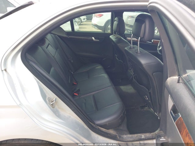 Продажа на аукционе авто 2012 Mercedes-benz C 250 Sport, vin: WDDGF4HB1CA665150, номер лота: 44383308