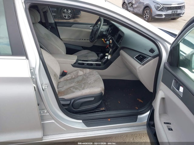 5NPE24AF9GH304399 Hyundai SONATA SE
