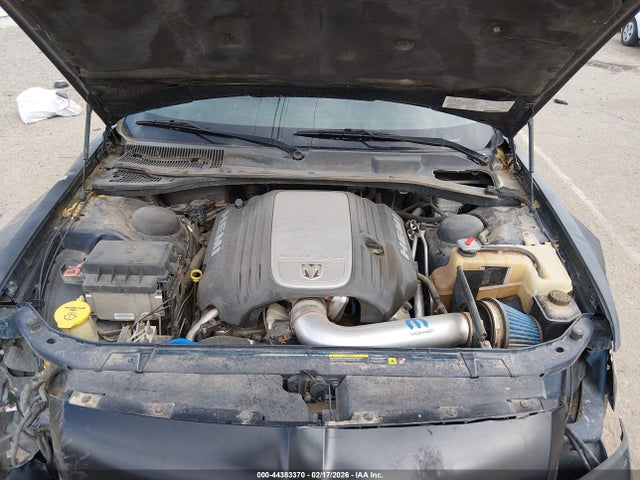 44383370 :رقم المزاد ، 2D4GV58295H123868 vin ، 2005 Dodge Magnum Rt مزاد بيع
