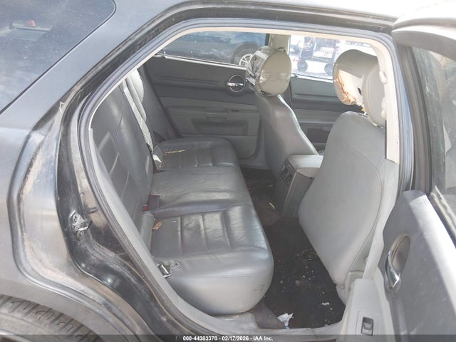 44383370 :رقم المزاد ، 2D4GV58295H123868 vin ، 2005 Dodge Magnum Rt مزاد بيع