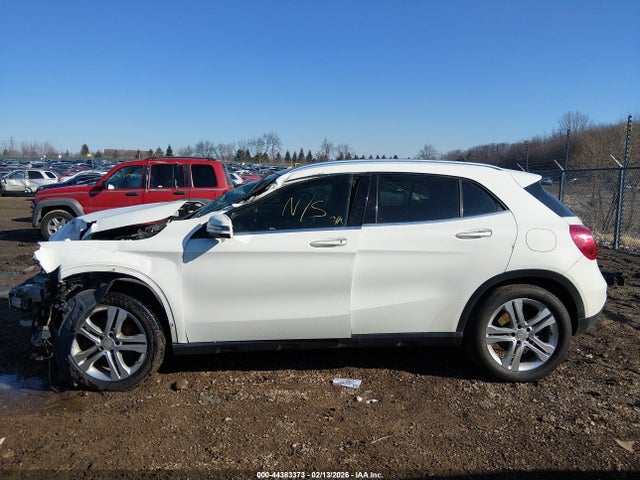 Aukcja sprzedaży 2016 Mercedes-benz Gla 250, vin: WDCTG4EB7GJ224889, numer aukcji: 44383373