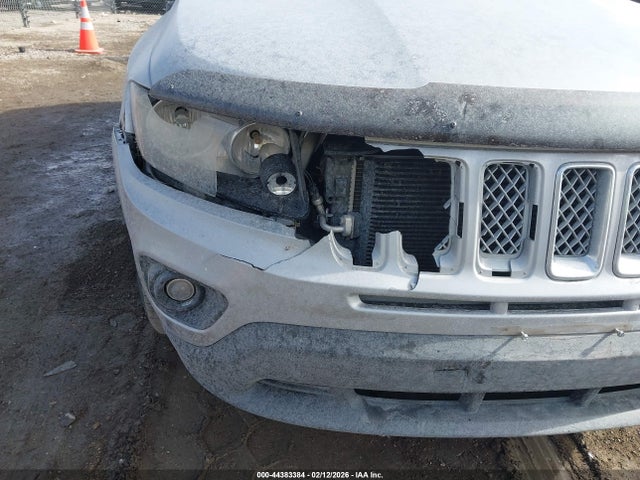 Jeep Compass Latitude 2016 1C4NJCEA1GD704846 Image 6