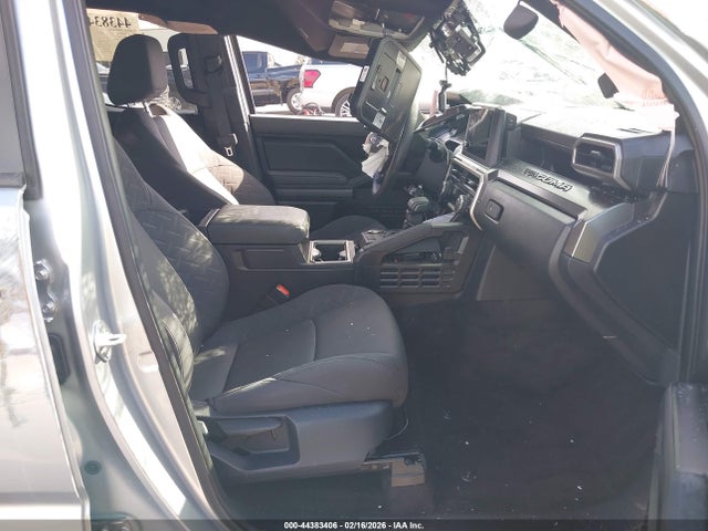 2025 Toyota Tacoma Sr5 მანქანა იყიდება აუქციონზე, vin: 3TYKB5FN6ST022687, აუქციონის ნომერი: 44383406