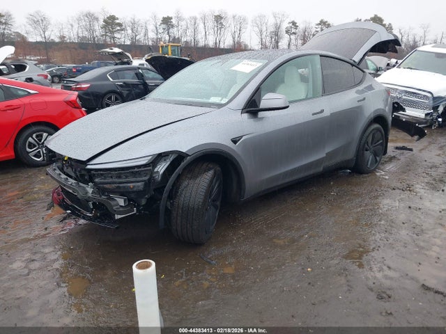 2026 TESLA MODEL Y 7SAYGDEE3TA464982 Photo 1