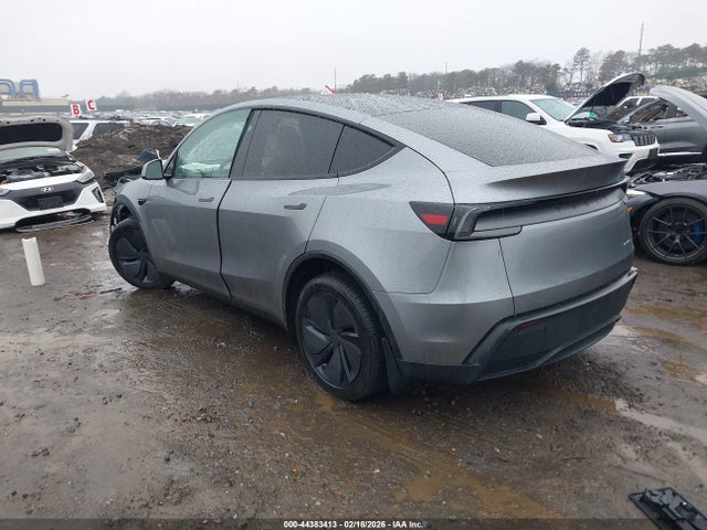 2026 TESLA MODEL Y 7SAYGDEE3TA464982 Photo 2