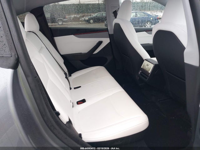 2026 TESLA MODEL Y 7SAYGDEE3TA464982 Photo 7