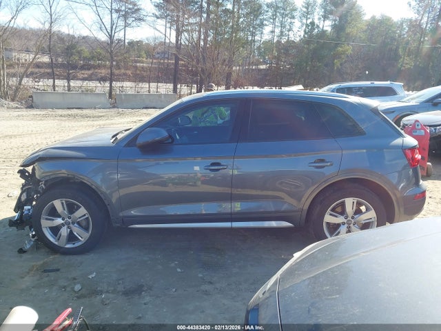Продажа на аукционе авто 2018 Audi Q5 2.0t Premium/2.0t Tech Premium, vin: WA1ANAFY1J2026552, номер лота: 44383420