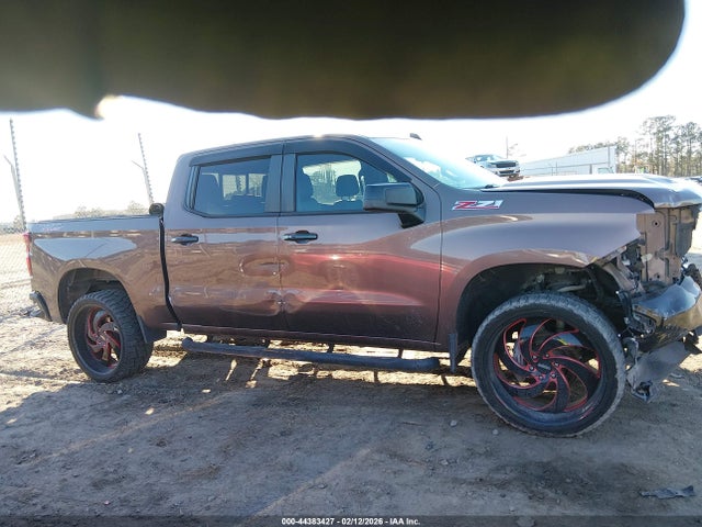 3GCPYFED2KG270819 Chevrolet Silverado 1500 Lt Trail Boss
