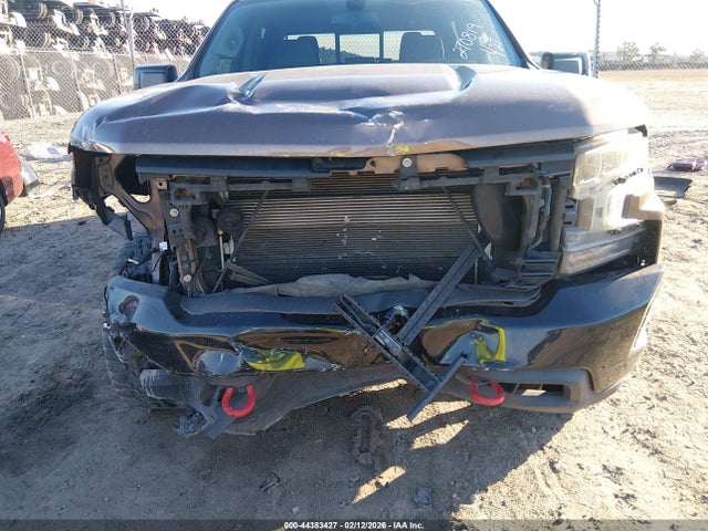 3GCPYFED2KG270819 Chevrolet Silverado 1500 Lt Trail Boss