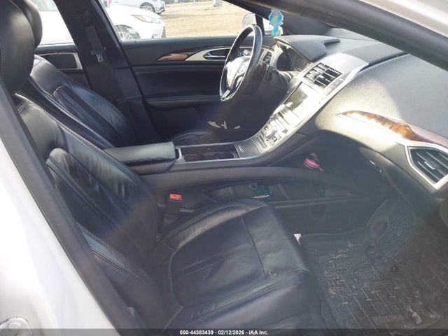 2017 LINCOLN MKZ 3LN6L5F98HR630215 Photo 4