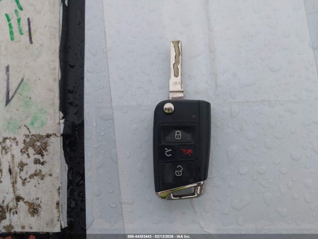 WVWPP7AU9FW909607 Volkswagen E-golf Sel Premium