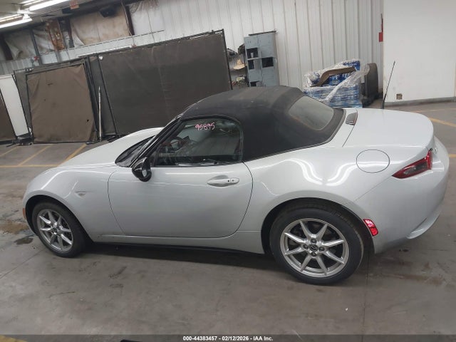 44383457 :رقم المزاد ، JM1NDAB79G0110372 vin ، 2016 Mazda Mx-5 Miata Sport مزاد بيع