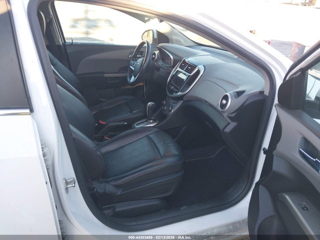 1G1JF5SB5J4131183 Chevrolet Sonic Premier Auto