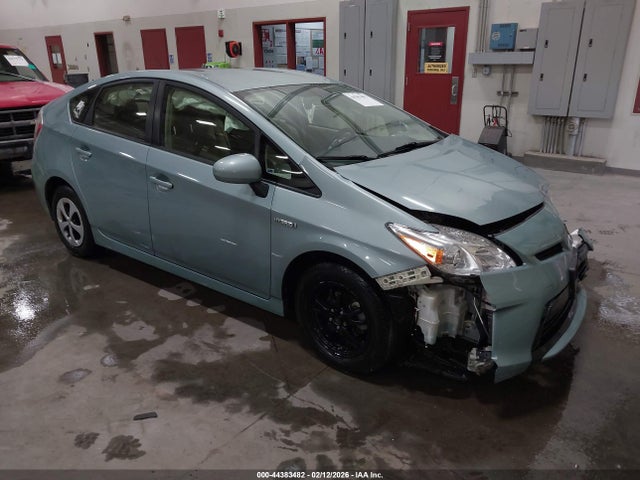 2015 TOYOTA PRIUS JTDKN3DU2F1907084
