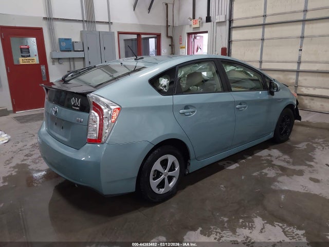 2015 TOYOTA PRIUS JTDKN3DU2F1907084 Photo 3