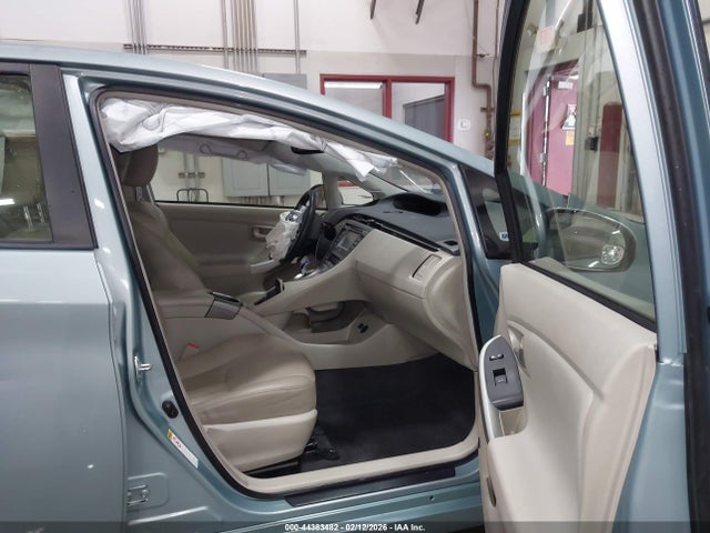 2015 TOYOTA PRIUS JTDKN3DU2F1907084 Photo 4