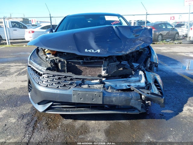 5XXG14J21NG135836 KIA K5 LXS