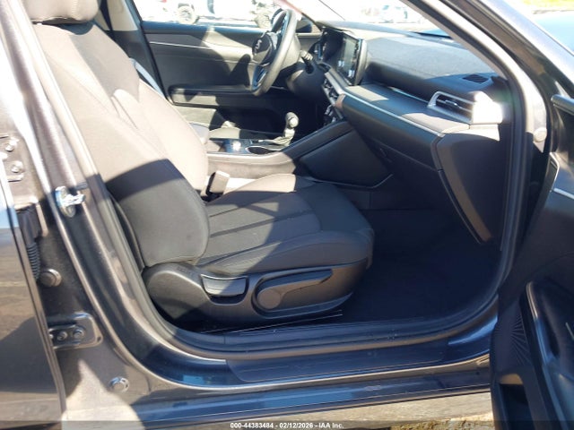 5XXG14J21NG135836 KIA K5 LXS